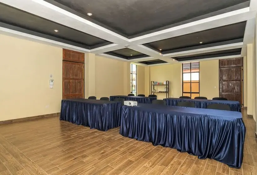 ホテル Krystal Grand Residences San Miguel de Allende