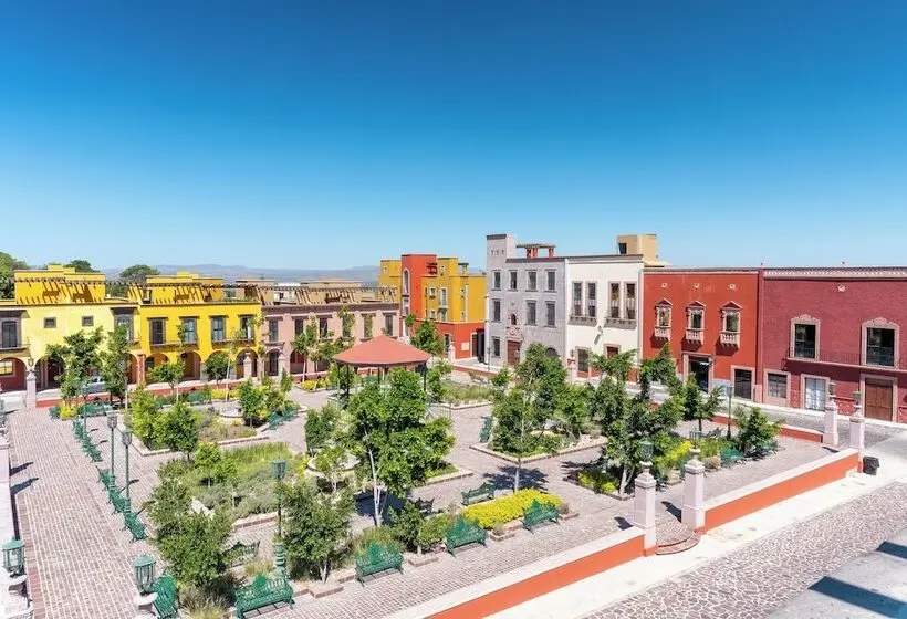 ホテル Krystal Grand Residences San Miguel de Allende
