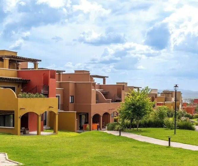 ホテル Krystal Grand Residences San Miguel de Allende