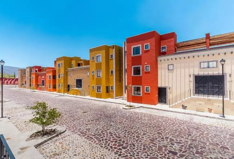 Hotelli Krystal Grand® Residences & Villas San Miguel