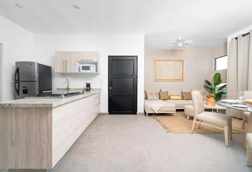 Hotelli Krystal Grand® Residences & Villas San Miguel