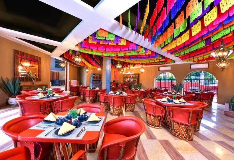 Отель Krystal Grand Residences & Villas San Miguel de Allende