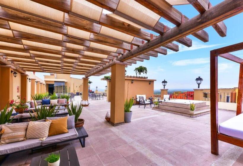 Отель Krystal Grand Residences & Villas San Miguel de Allende