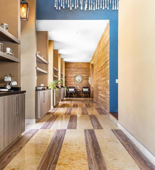 Отель Krystal Grand Residences & Villas San Miguel de Allende