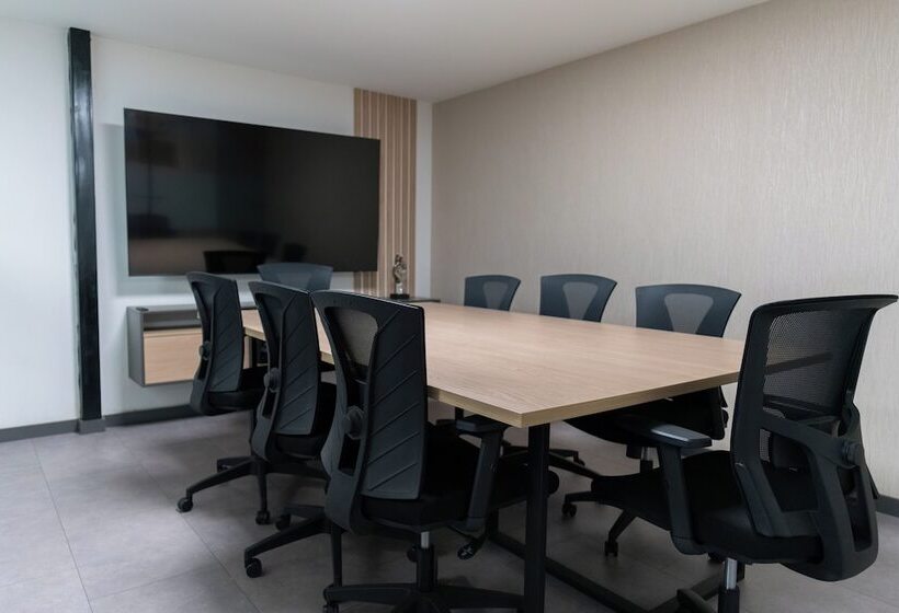 Hotel Luxury Suites Gema By Cadissa