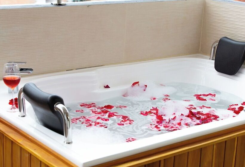 Hotel Luxury Suites Gema By Cadissa