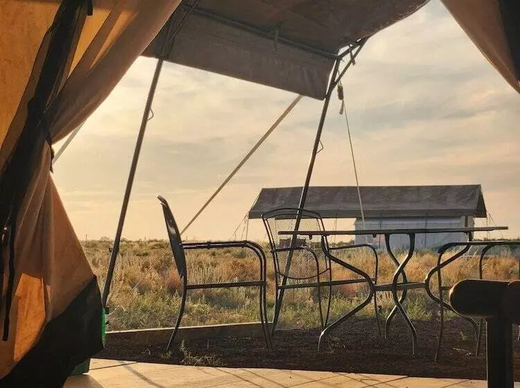 Hotelli Raptor Ranch