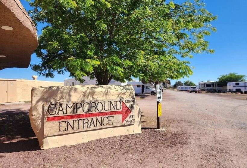 ホテル Raptor Ranch