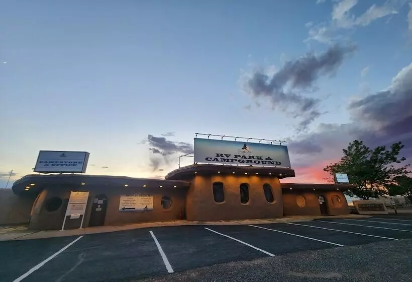 Hotelli Raptor Ranch