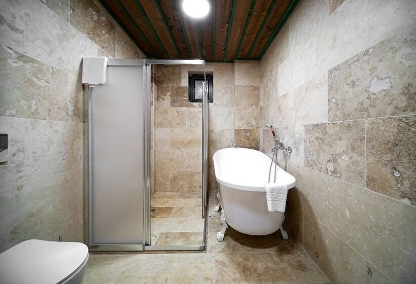 هتل Serene Premium Stone House