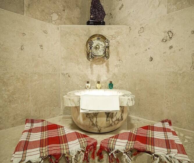 هتل Serene Premium Stone House