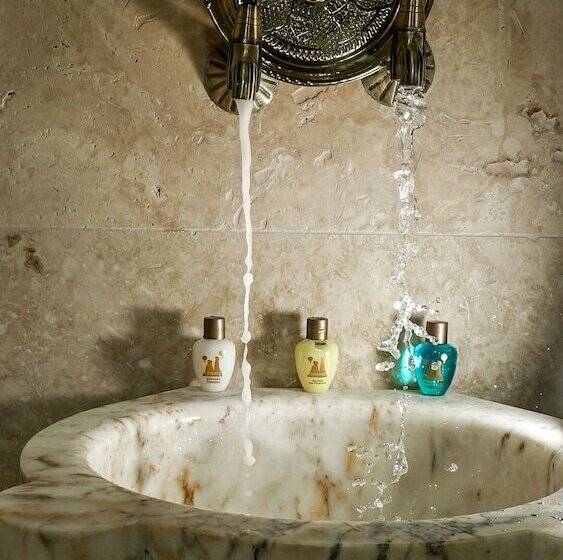 هتل Serene Premium Stone House