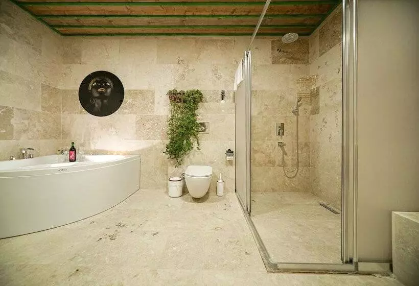 ホテル Serene Premium Stone House