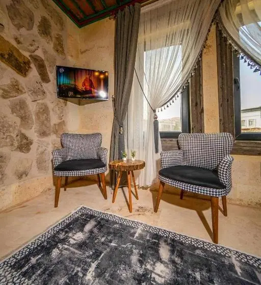 هتل Serene Premium Stone House
