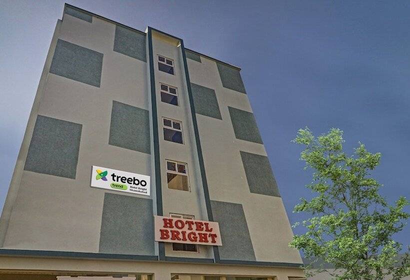בית מלון כפרי Treebo Trend Bright Shamshabad