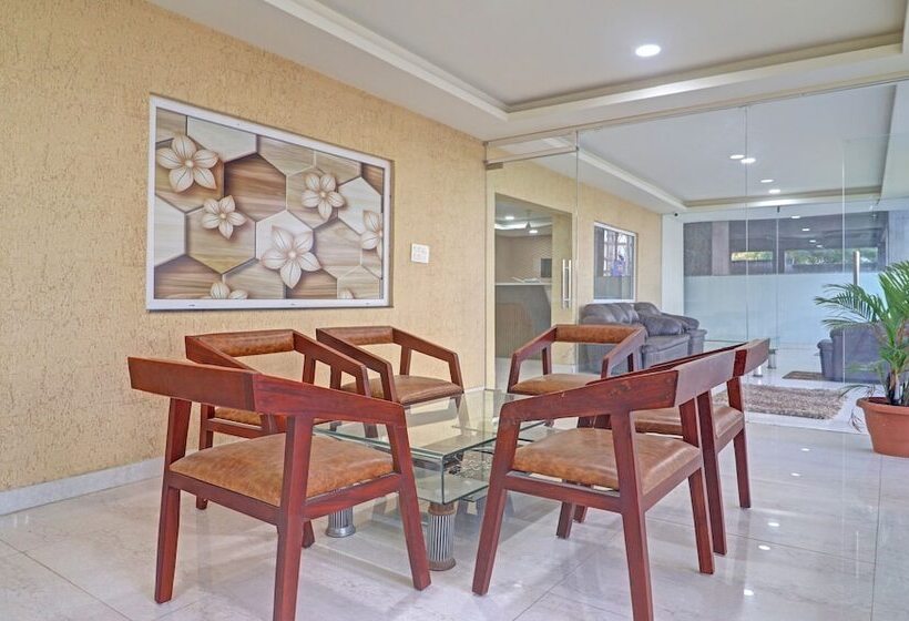 בית מלון כפרי Treebo Trend Bright Shamshabad