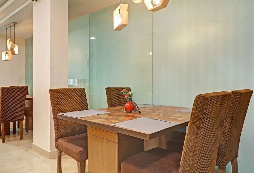 בית מלון כפרי Treebo Trend Bright Shamshabad