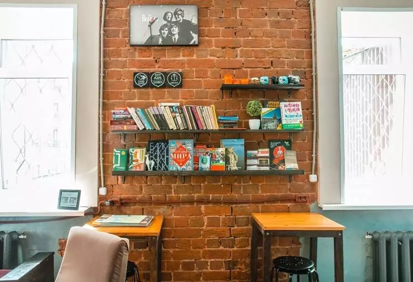 Montana Hostel