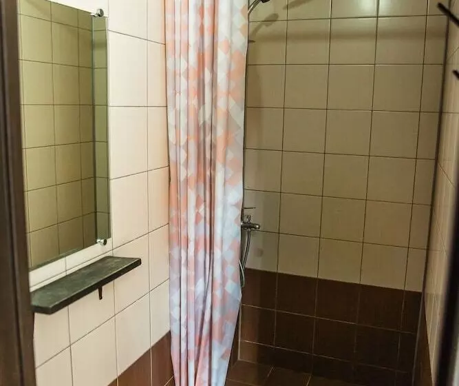 Montana Hostel