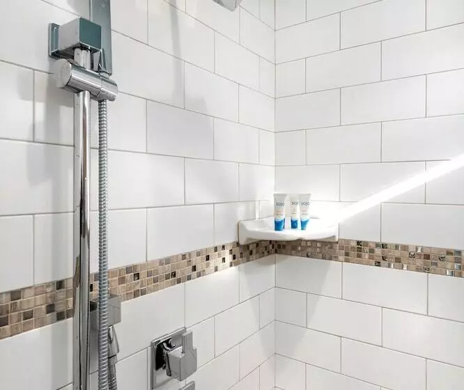 Luxury Cottage With Views Fireplace & Grill!