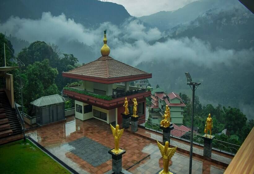 Oro Montana Hotels And Resort