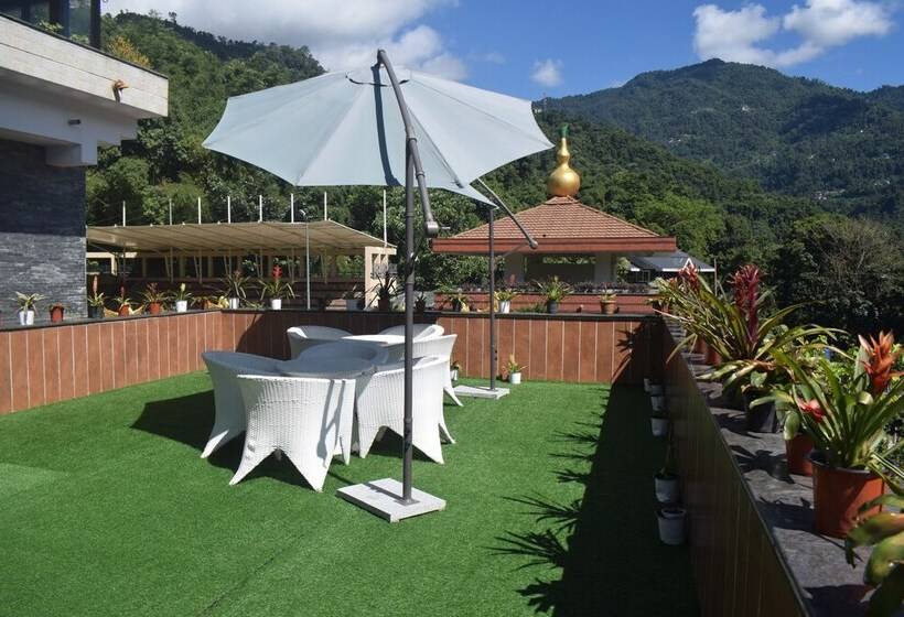 Oro Montana Hotels And Resort