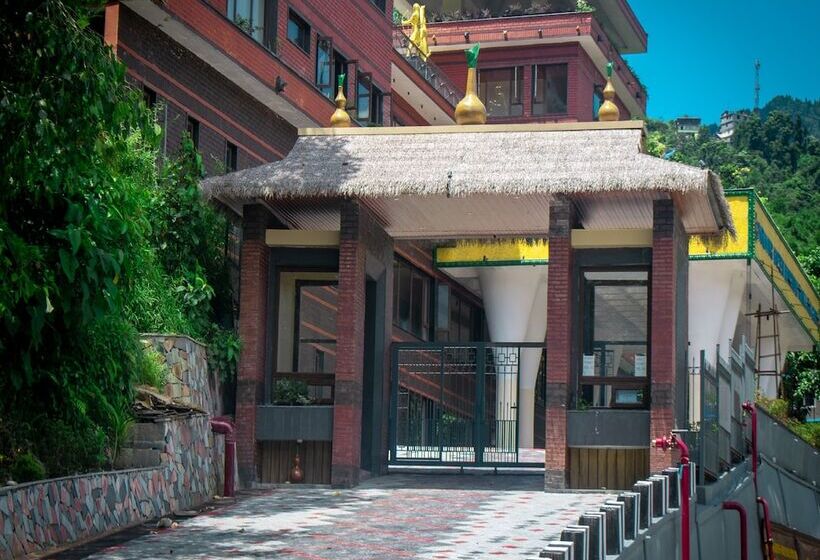 Oro Montana Hotels And Resort