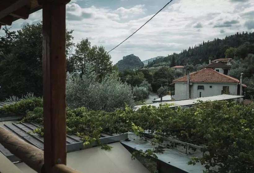 Majatalo Acropolis Mystra Guesthouse