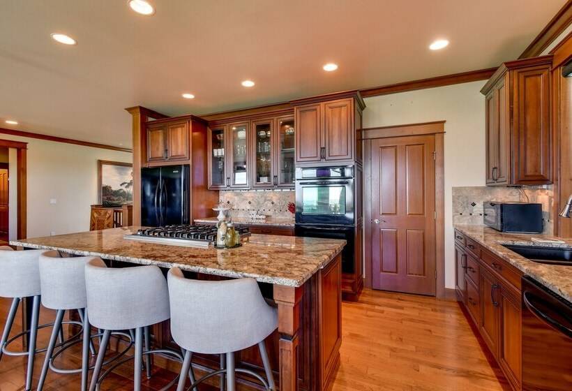 Port Angeles Home: 7 Mi To Olympic Natl Park!