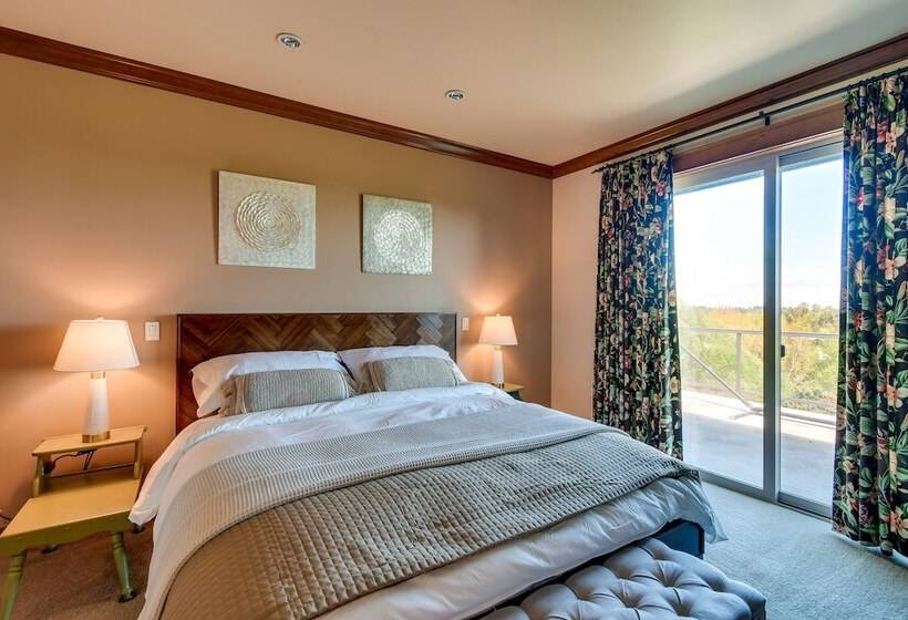 Port Angeles Home: 7 Mi To Olympic Natl Park!