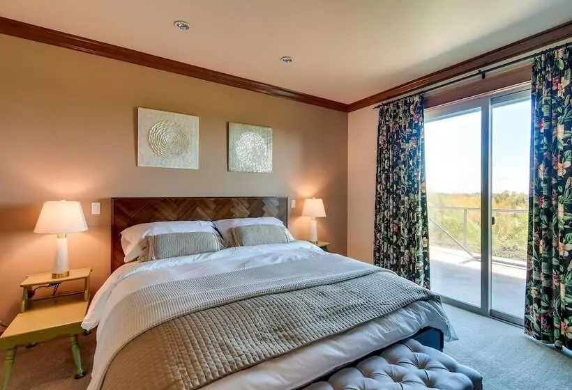 Port Angeles Home: 7 Mi To Olympic Natl Park!