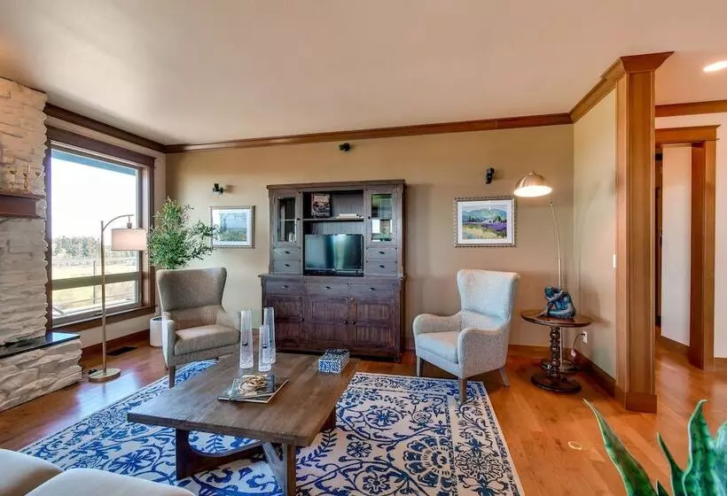 Port Angeles Home: 7 Mi To Olympic Natl Park!