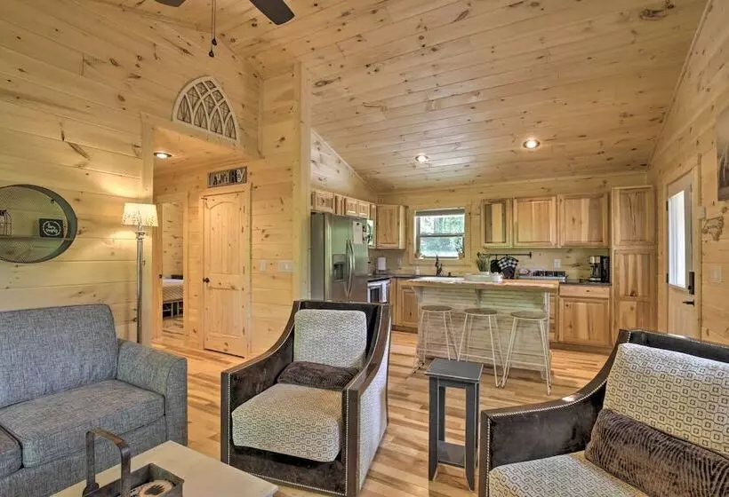 Private Hot Tub & Ev Charger: Cozy Murphy Cabin!