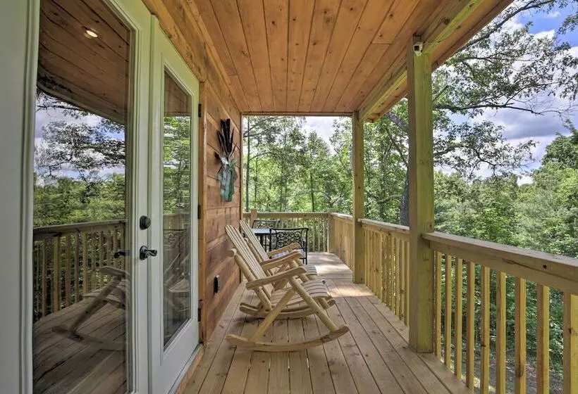 Private Hot Tub & Ev Charger: Cozy Murphy Cabin!