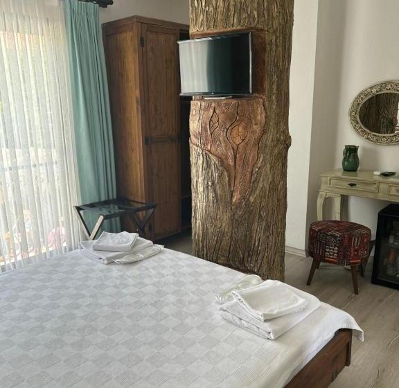 Pupa Alaçatı Butik Otel