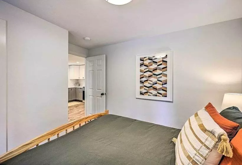 Remodeled Skykomish Escape W/ Loft + Hot Tub!