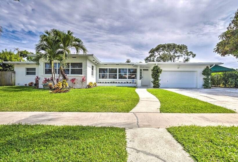 Spacious Lake Worth Escape < 3 Mi To Beach!
