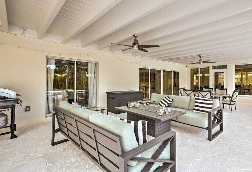 Spacious Lake Worth Escape < 3 Mi To Beach!