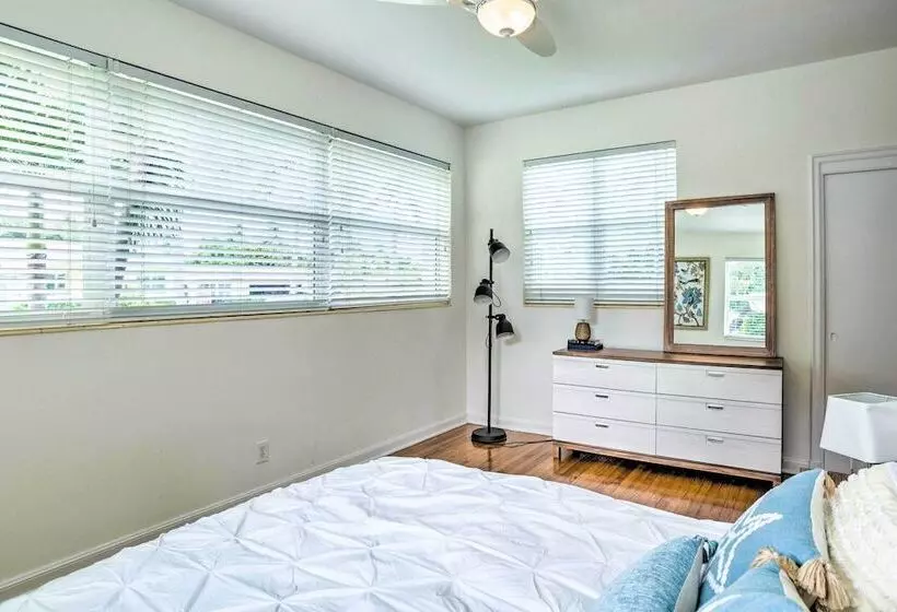 Spacious Lake Worth Escape < 3 Mi To Beach!