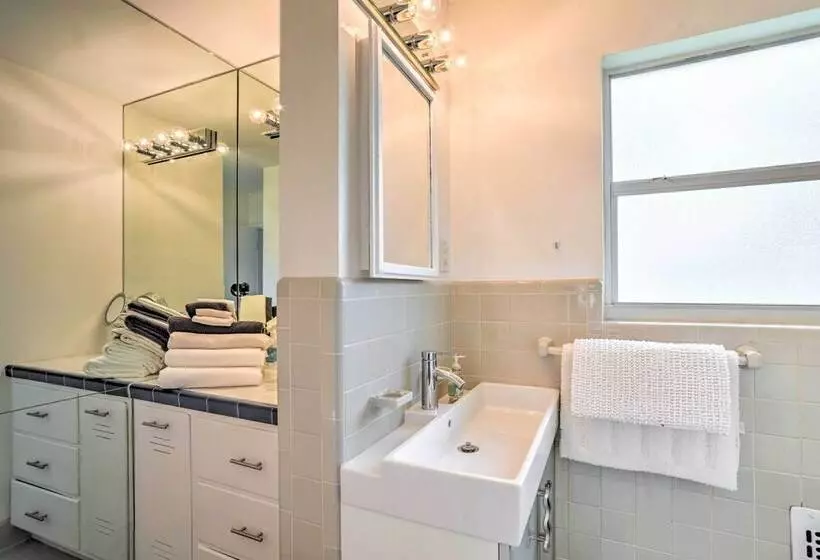 Spacious Lake Worth Escape < 3 Mi To Beach!