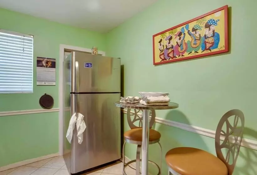 West Palm Beach Home W/ Fenced In Yard & Deck!