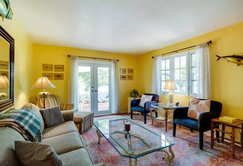 West Palm Beach Home W/ Fenced In Yard & Deck!