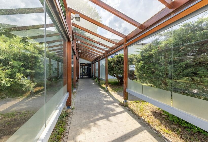 Отель Dresdner Tor Süd