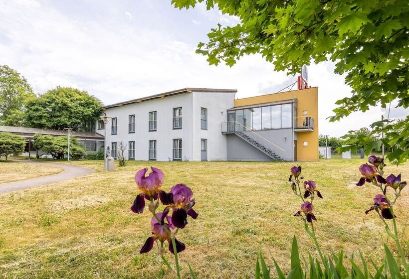 Отель Dresdner Tor Süd