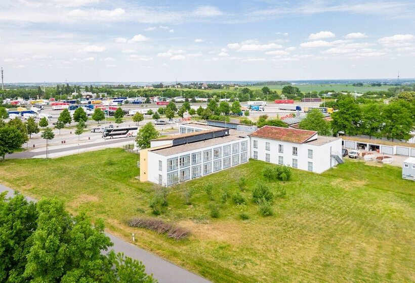 Отель Dresdner Tor Süd