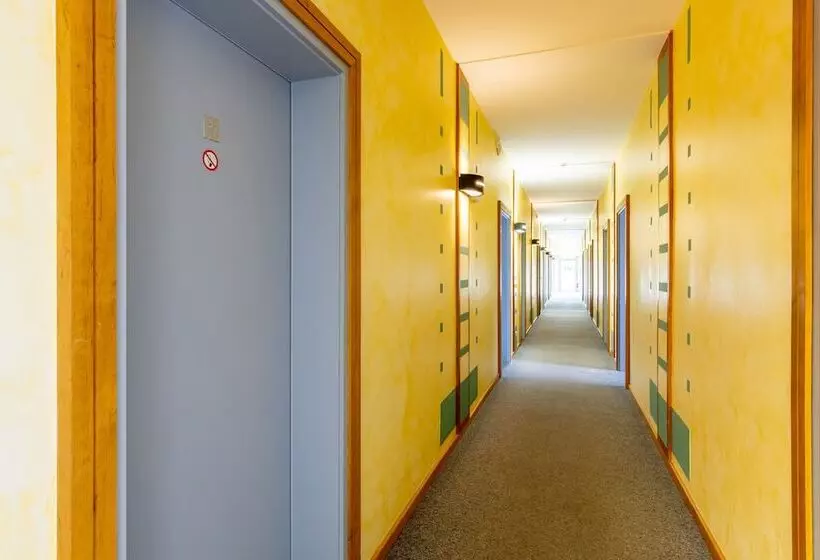 Hotelli Dresdner Tor Süd