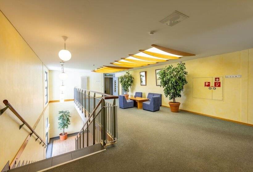 Отель Dresdner Tor Süd