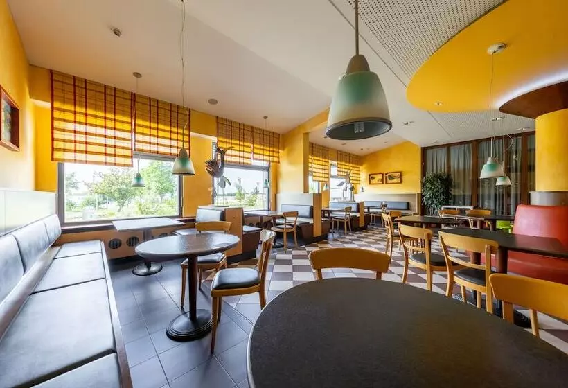 Hotelli Dresdner Tor Süd