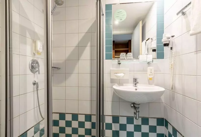 Hotelli Dresdner Tor Süd