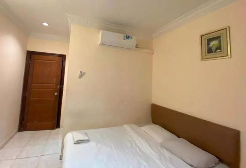 Hotelli Oyo 92932 Guesthouse Marbella